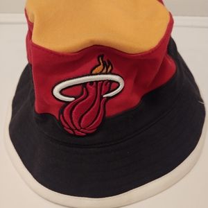 Bucket hat Cleveland Cavaliers Mitchell & Ness